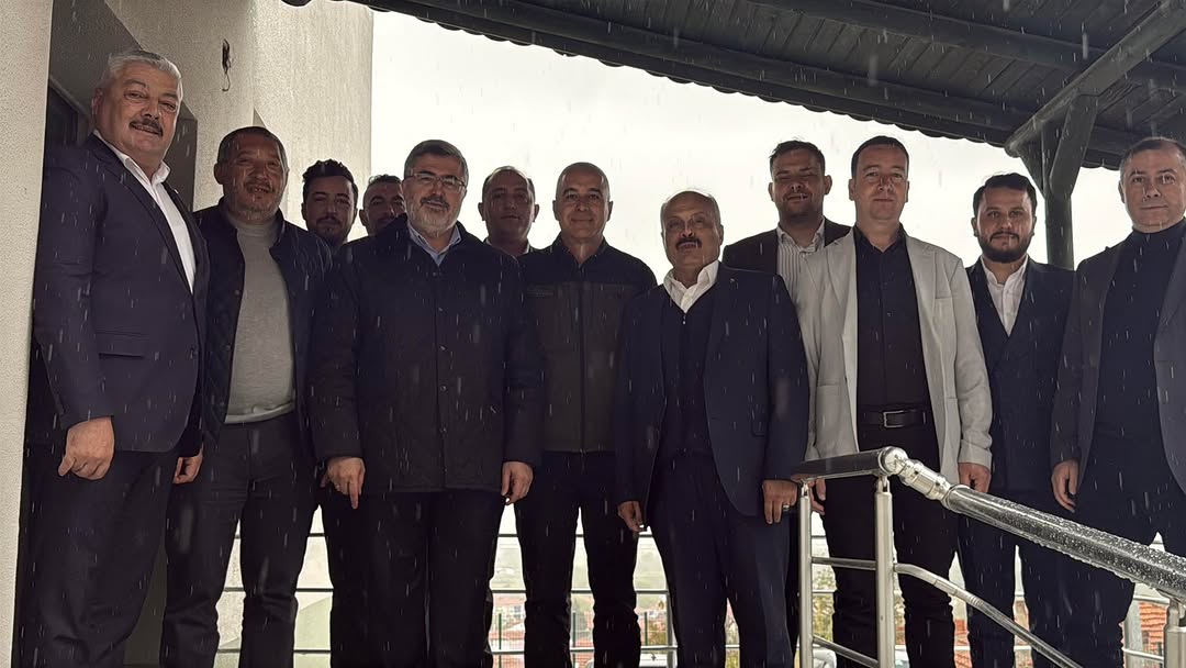 Ak Parti Milletvekili Ali Özkaya, Dinar İlçe Orman İşletme Müdürü Cumhur Gaffar'ı Ziyaret Etti