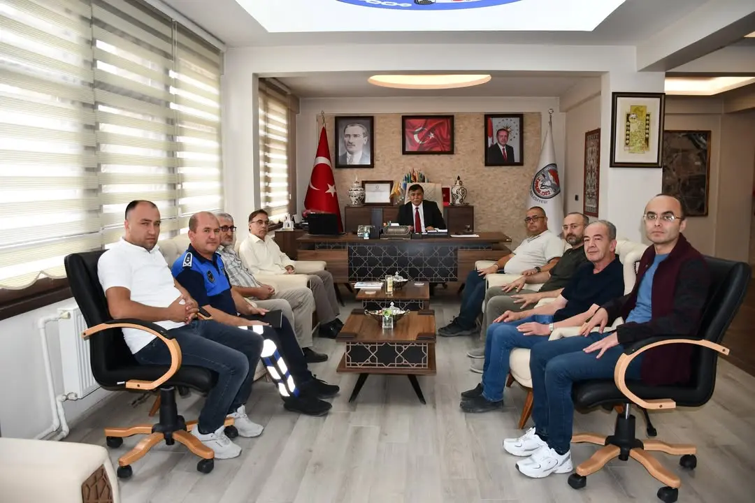 Emet Belediyesi, 25 Memurun Alacaklarını Ödedi