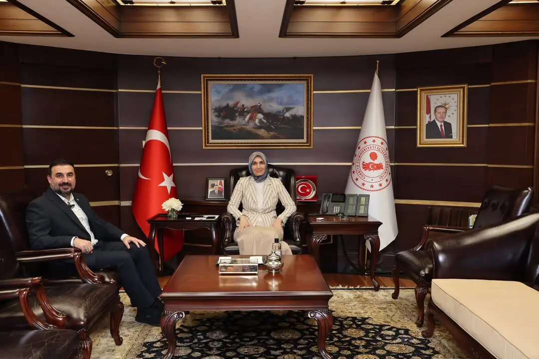 İçişleri Bakan Yardımcısı Doç. Dr. Kübra Güran Yiğitbaşı, AK Parti Afyonkarahisar İl Başkanı Özgür Kavak ile Bir Araya Geldi