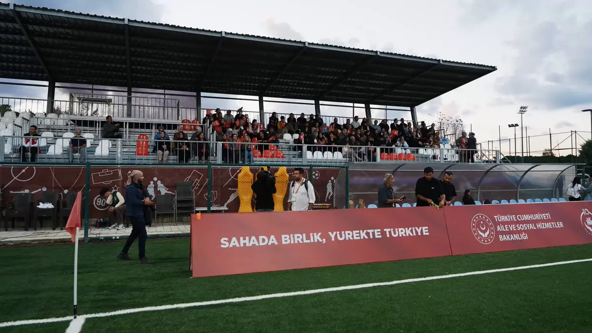 Veteranlar Günü'nde Futbol Maçı Düzenlendi