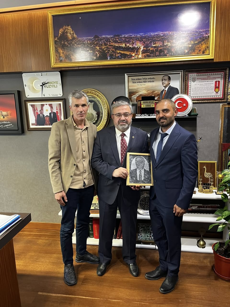 Afyonkarahisar Milletvekili Yurdunuseven'e Başmakçı Ziyareti