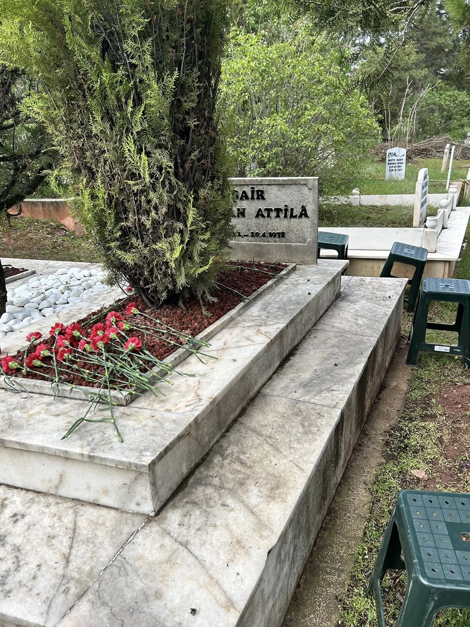 Şair Osman Attila Mezarı Başında Anıldı