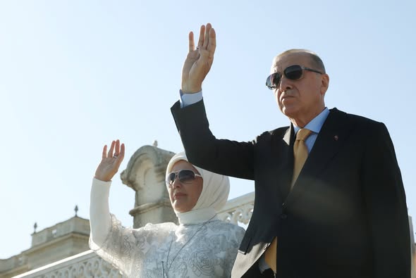 Cumhurbaşkanı Erdoğan, TEKNOFEST Mavi Vatan Etkinliği'nde Donanmayı Selamladı