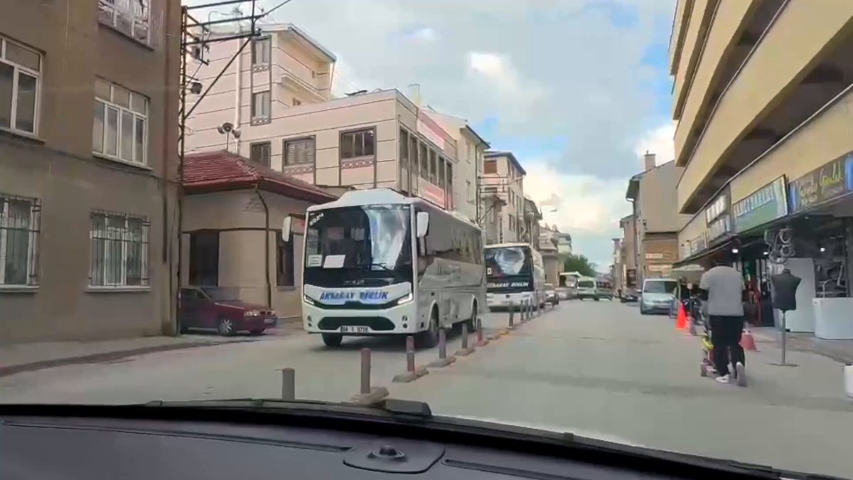 Ak Parti Afyonkarahisar İl Başkanı Şahin: "Ne Olursan Ol Gel, Ama Sonra Dön"