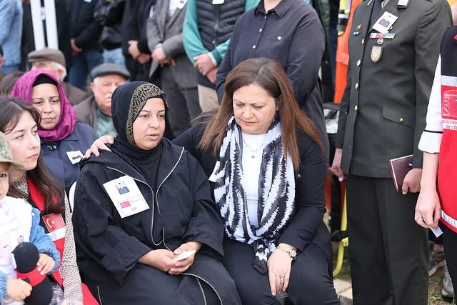 Afyonkarahisar Belediye Başkanı Köksal, Pençe Operasyonu Şehidi Özen'in Cenaze Törenine Katıldı