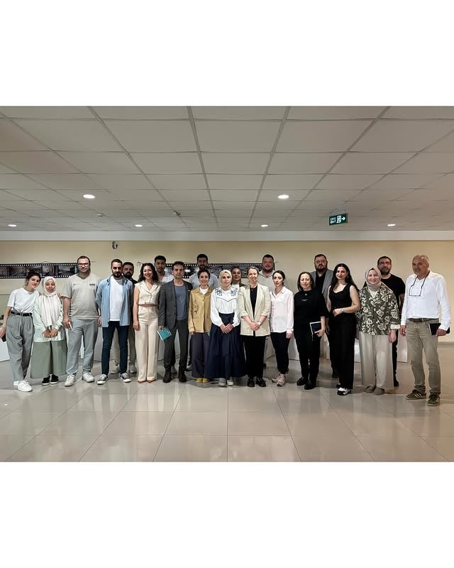 Afyon Kocatepe Üniversitesi'nde Yüksek Lisans Öğrencilerinden Sanat ve Tasarım Sunumları