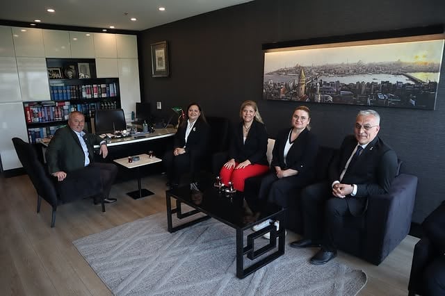 Afyonkarahisar Belediye Başkanı Köksal, Milletvekili Olgun'u Ziyaret Etti