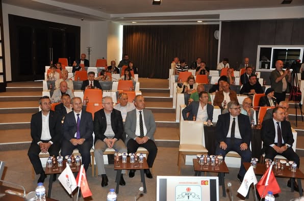 CHP'li Başkan Serteser'i Tebrik Etti