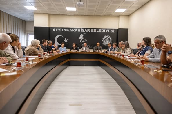Afyonkarahisar Belediyesi, Deprem Riskine Karşı Önlemler Alıyor: Ruhsat Süreçleri ve Zemin İncelemeleri Gözden Geçirildi