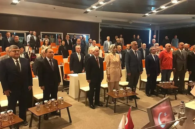 Afyon Eğitim Vakfı'nın 35. Genel Kurulu Yapıldı: İş Dünyası Destek Veriyor
