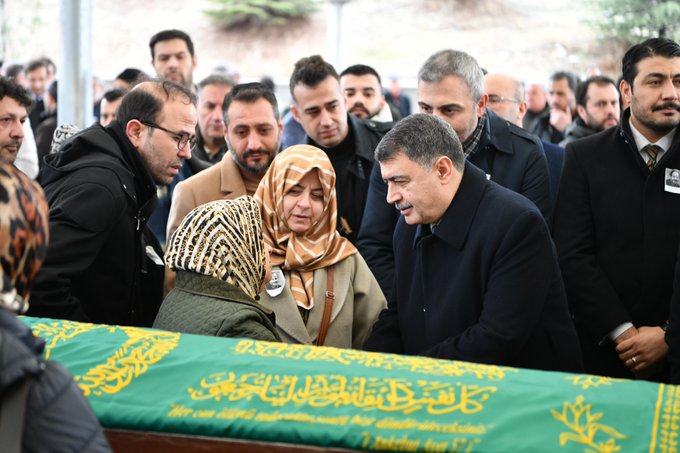 Vali Şahin, Akyürek'in Cenazesine Katıldı