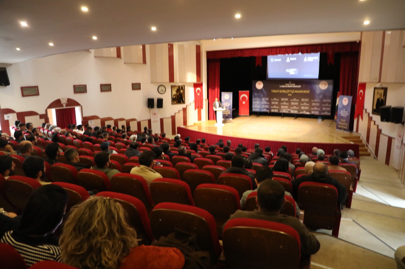 Genç Çiftçi Akademisi Başladı