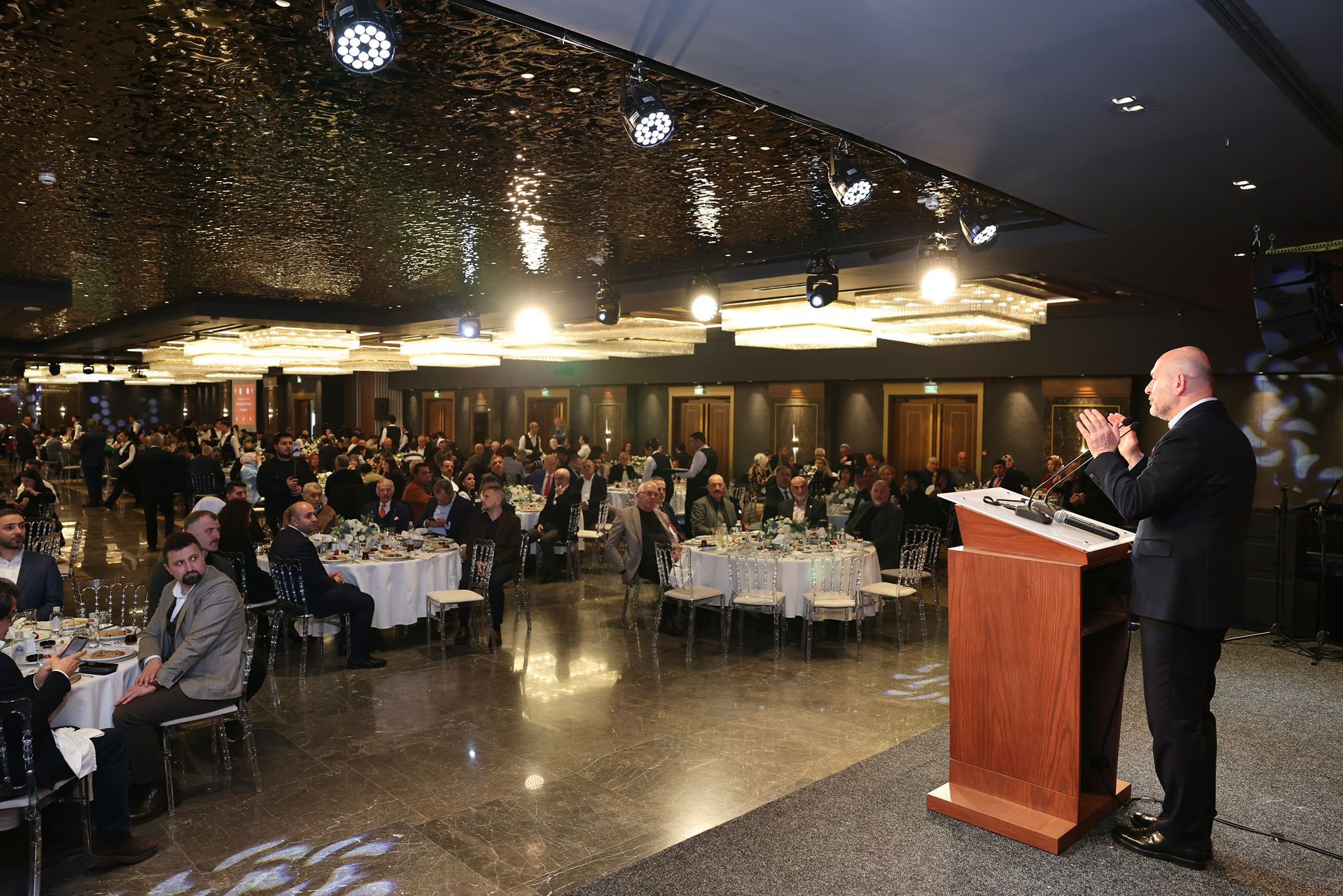 Bayrampaşa'da İftar Programı