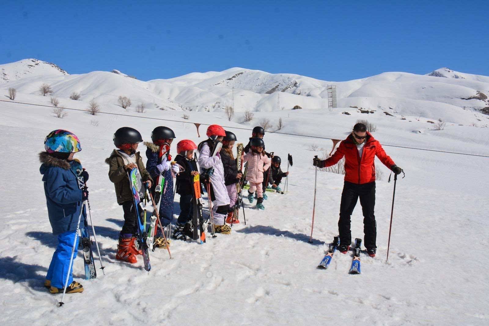 Hakkâri'de Kayak Eğitimi