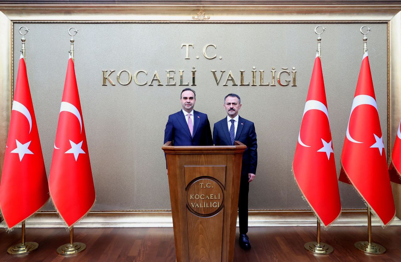 Bakan Kocaeli Valiliği'ni Ziyaret Etti
