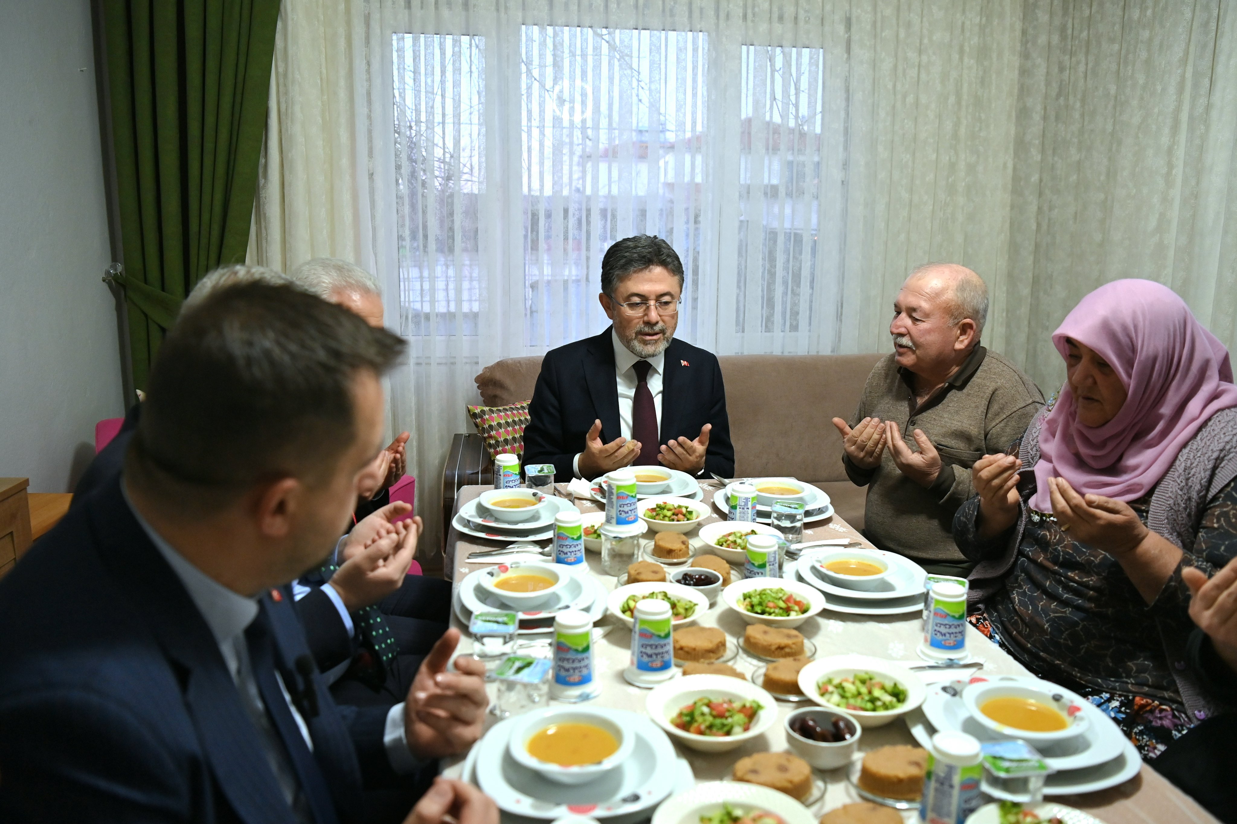 Sofrada Birlik ve Bereket