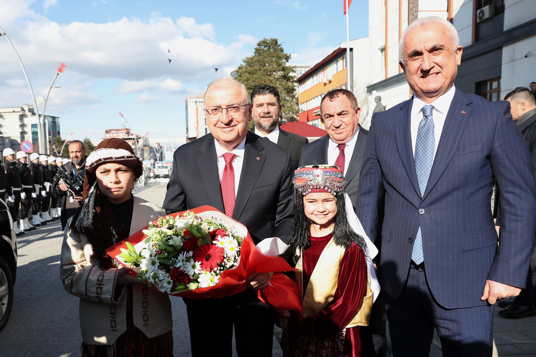 Yaşar Güler Muş'ta İncelemelerde Bulundu