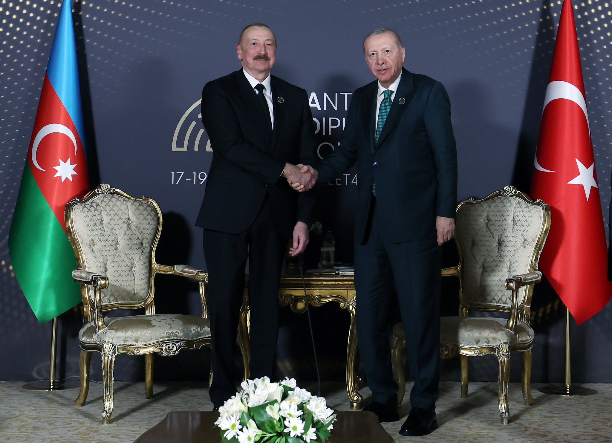 Cumhurbaşkanı Erdoğan, Aliyev ile görüştü