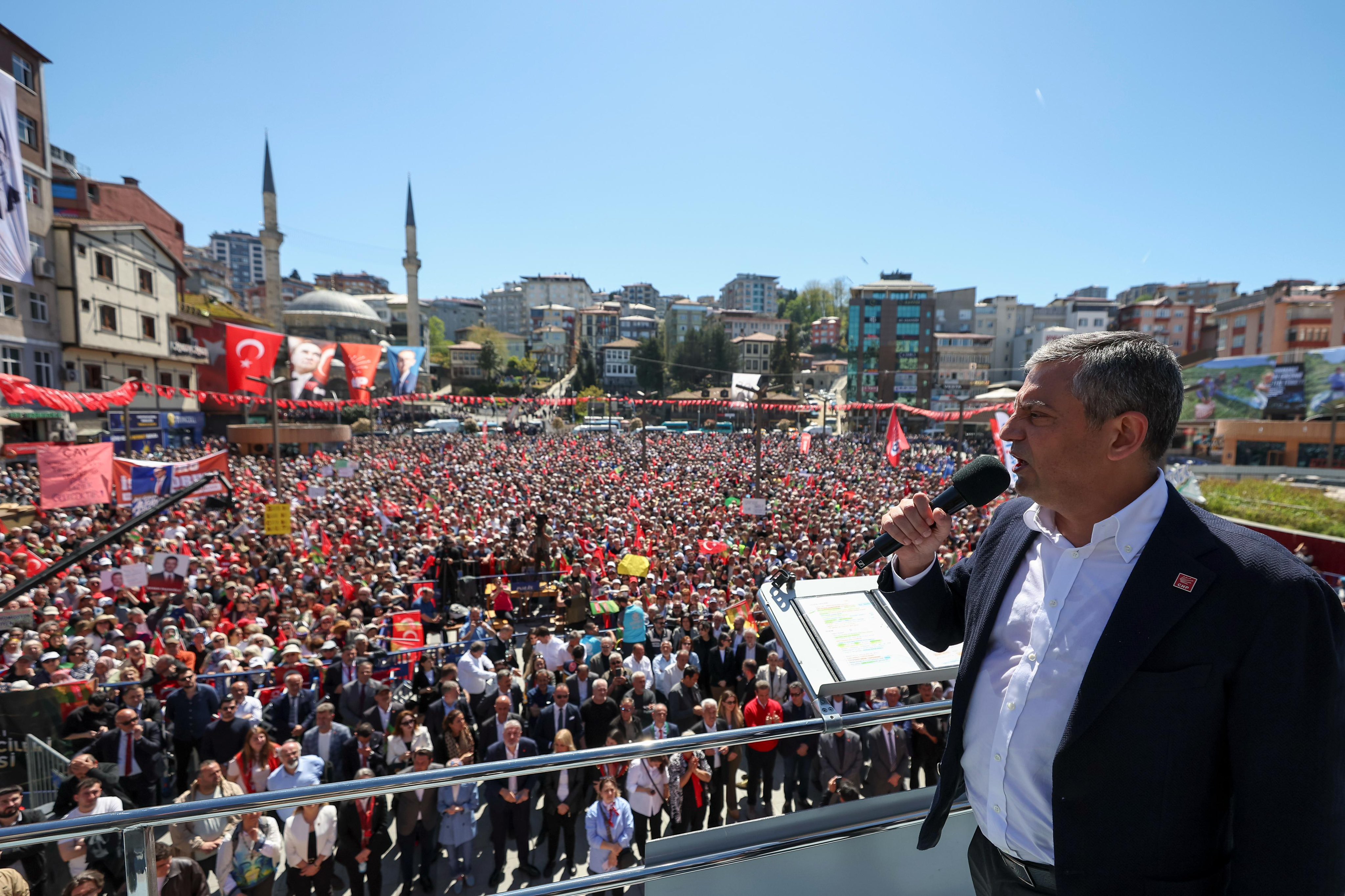 Rize'de tarihi mitingde halkın sesi yükseldi