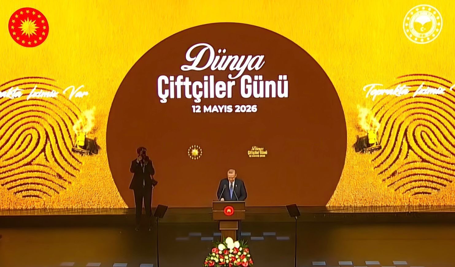 Vali Canbolat, Dünya Çiftçiler Günü'nde törene katıldı