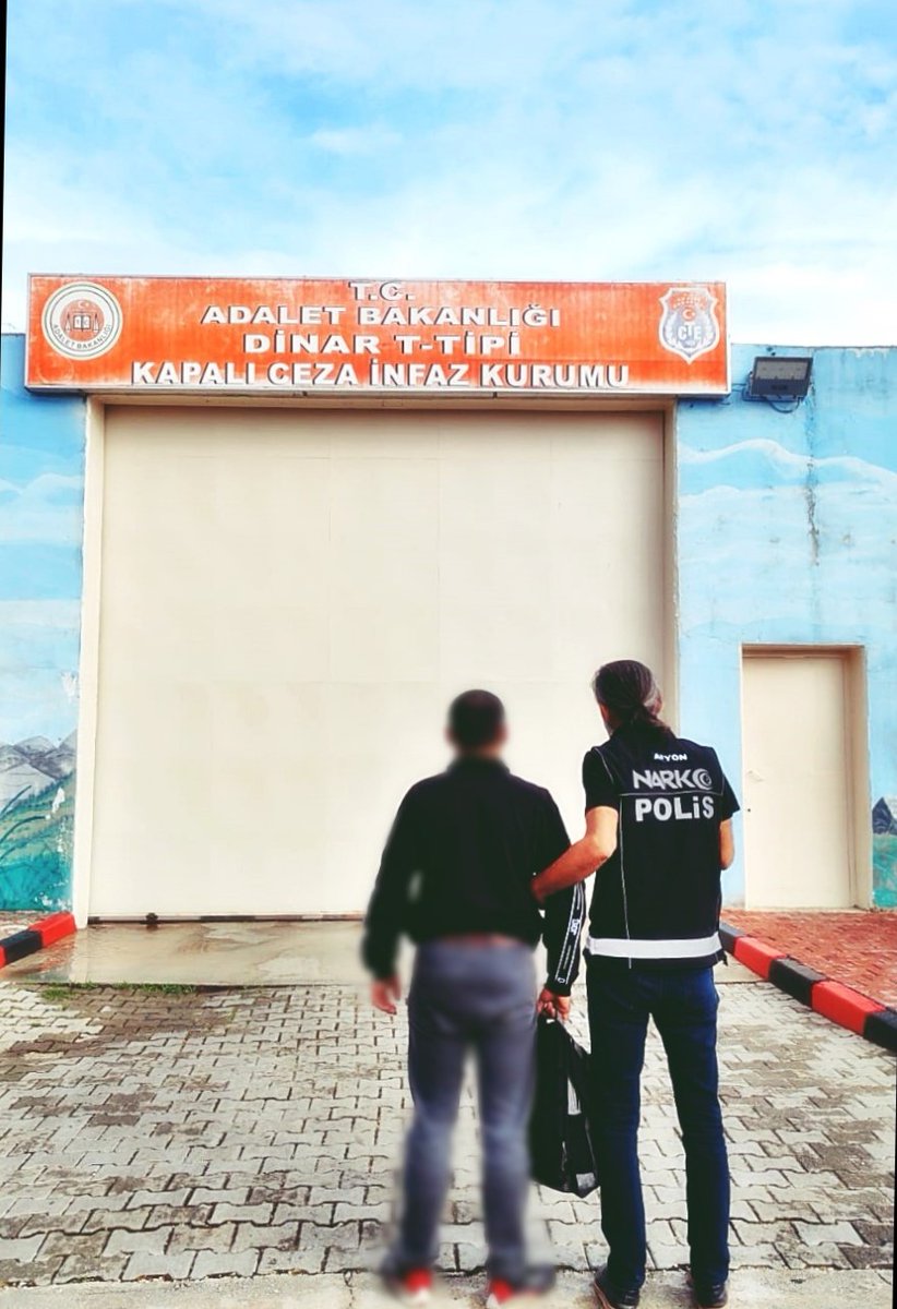 Afyonkarahisar'da Uyuşturucu Operasyonu: Firari Şahıs Yakalandı