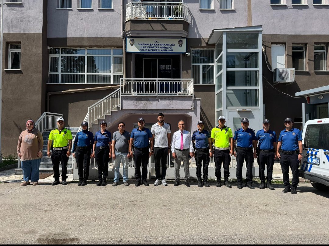 Afyonkarahisar Emniyet Müdürü Sinanpaşa'yı Ziyaret Etti