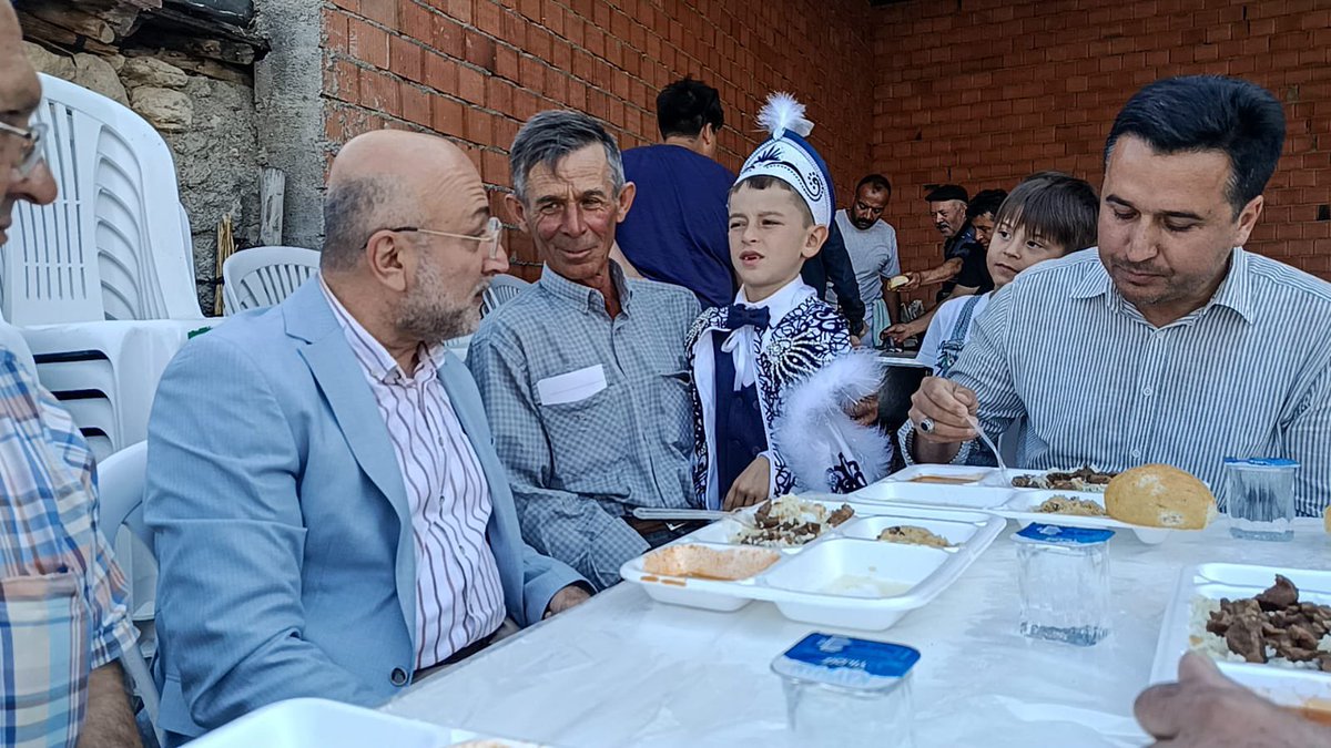 AK Parti Afyonkarahisar İl Başkanı Şahin, İhsaniye'de Sünnet Merasine Katıldı