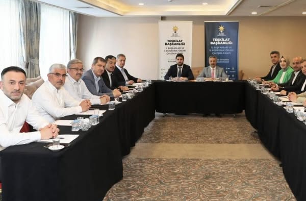 Afyonkarahisar Milletvekili Yurdunuseven, AK Parti Kampında Strateji Değerlendirmesi Yaptı