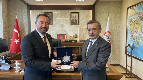 Sandıklı Belediye Başkanı Öztaş, MTA Genel Müdürü Yanık'ı Ziyaret Etti