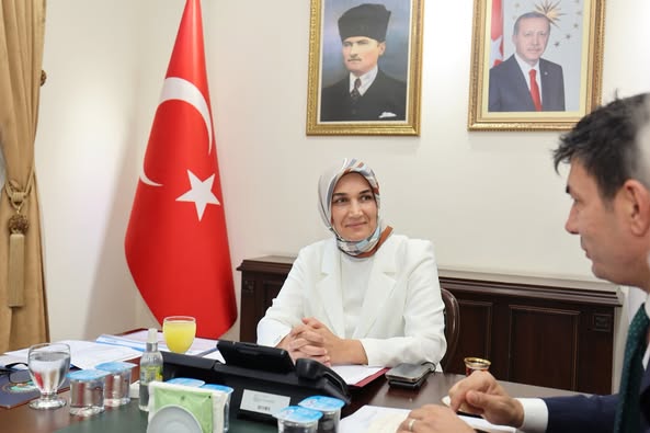 Afyonkarahisar'da Asayiş Güçlendiriliyor: Vali Yiğitbaşı Başkanlığında Toplantı Yapıldı