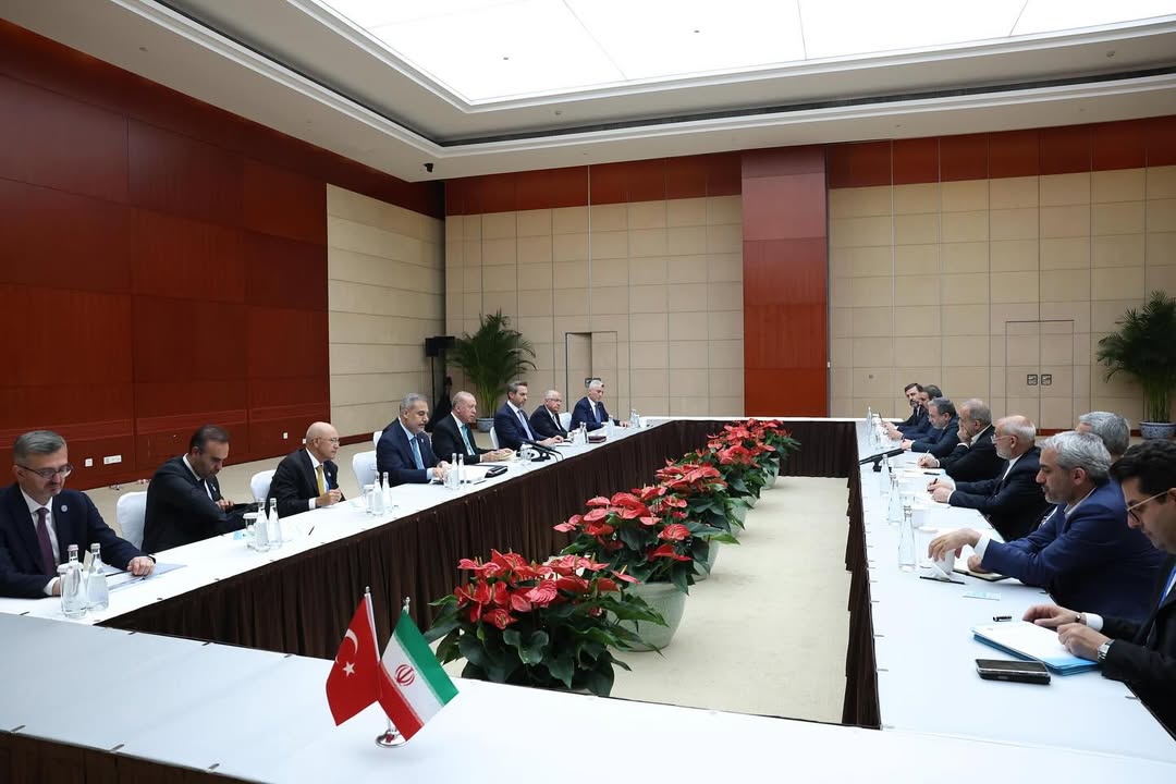 Cumhurbaşkanımız Sayın Recep Tayyip Erdoğan’ın, İran Cumhurbaşkanı Sayın Mesud Pezeşkiyan ile yaptığı görüşmeye iştirak ettik