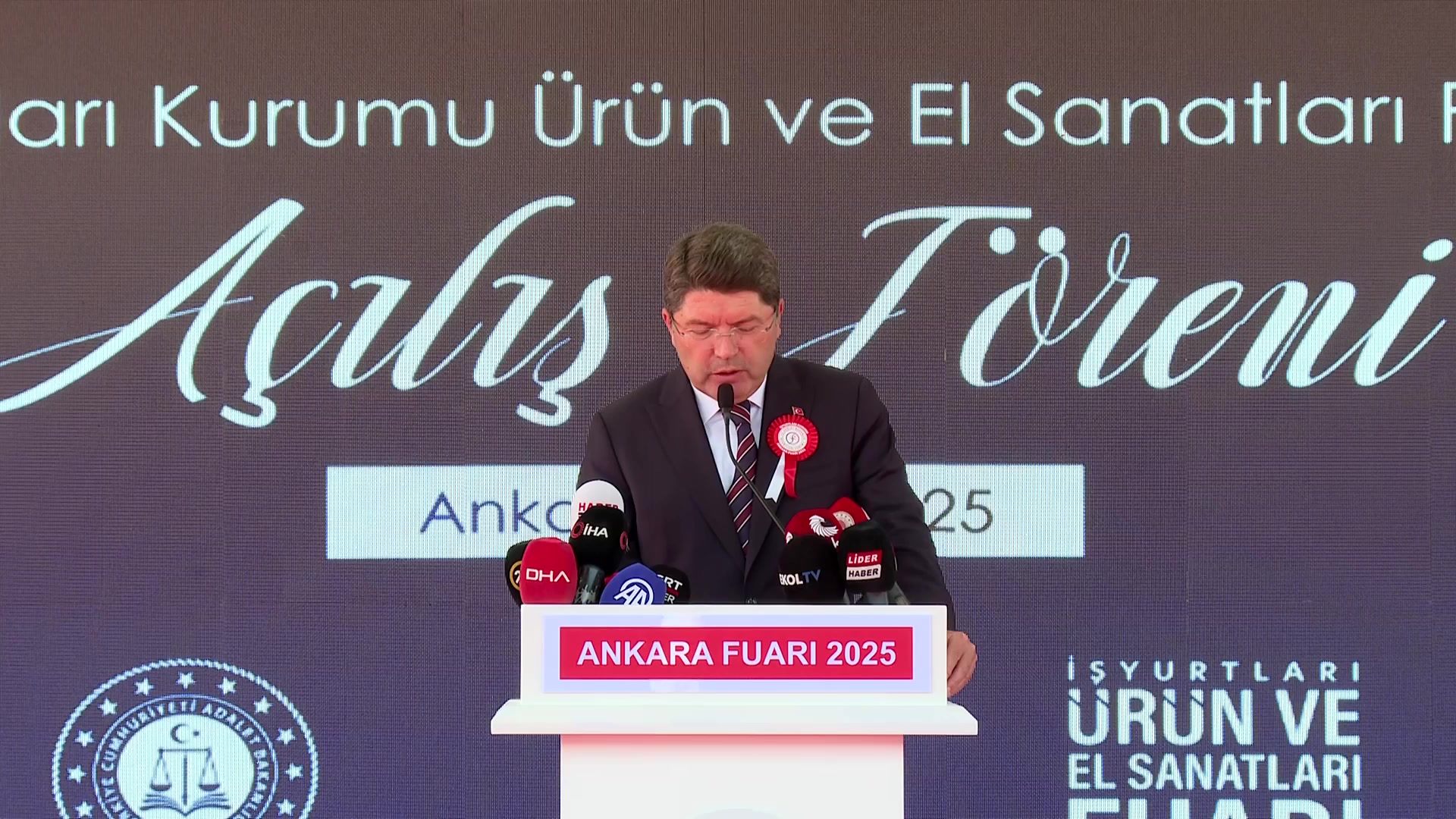 #Canlı Yayın | İşyurtları Ürün ve El Sanatları Fuarı açılışındayız