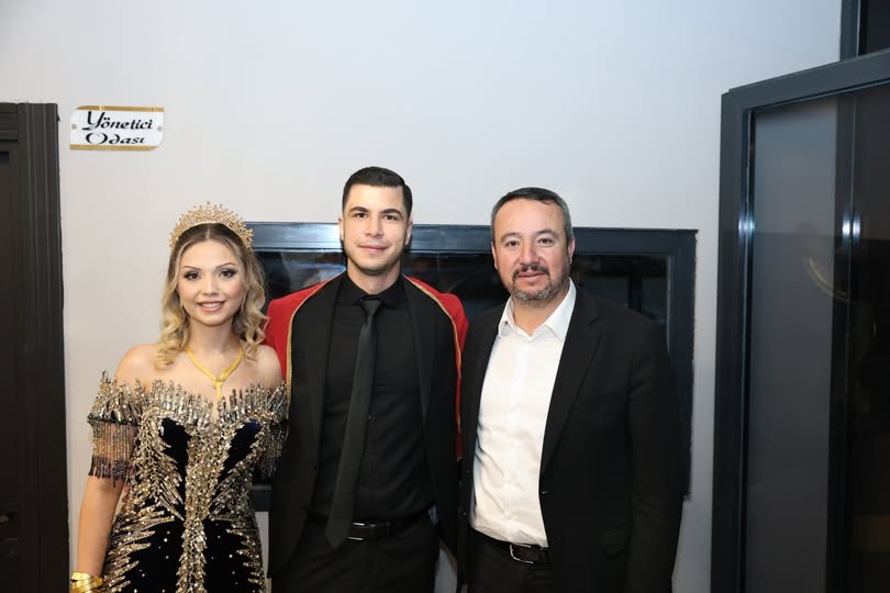 Sandıklı Belediye Başkanı Öztaş, Özden ve Fatih Çiftinin Düğün Törenine Katıldı
