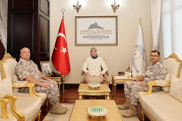 Afyonkarahisar Valisi Yiğitbaşı, Hava Kuvvetleri Komutanlığı Yetkililerini Kabul Etti