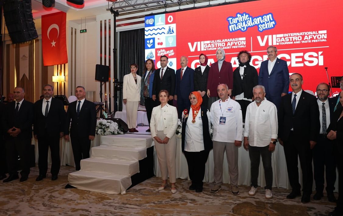 Ut enim nulla velit veniam 5472