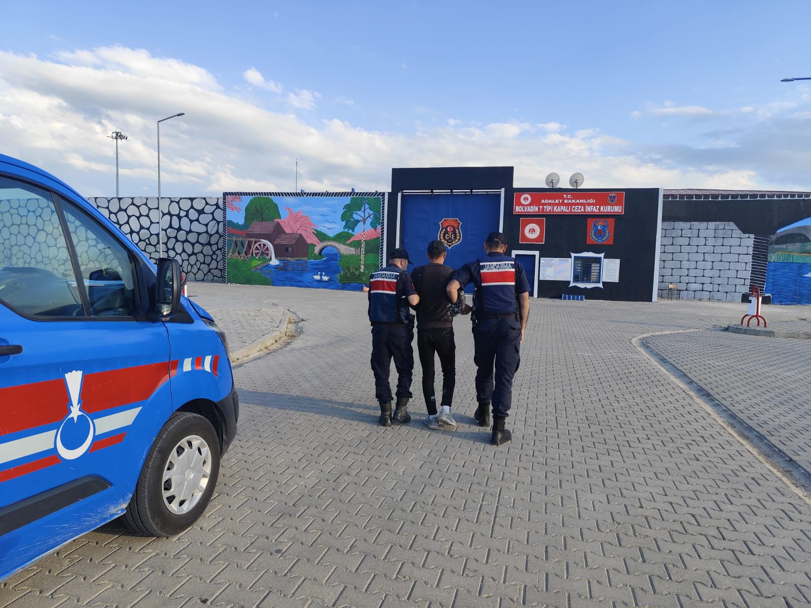 Afyonkarahisar'da Aranan Şahıs Jandarma Tarafından Yakalandı