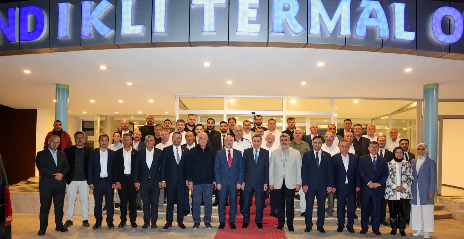 Melih Gökçek, Sandıklı’da AK Partili Belediye Başkanlarıyla Buluştu