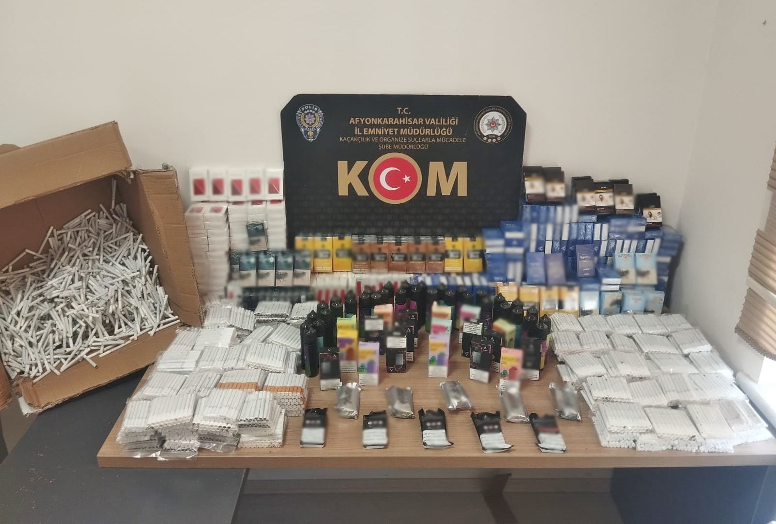 Afyonkarahisar'da Kaçakçılığa Geçit Yok:Işıklar Beldesi’nde 2 İş Yerine Baskın