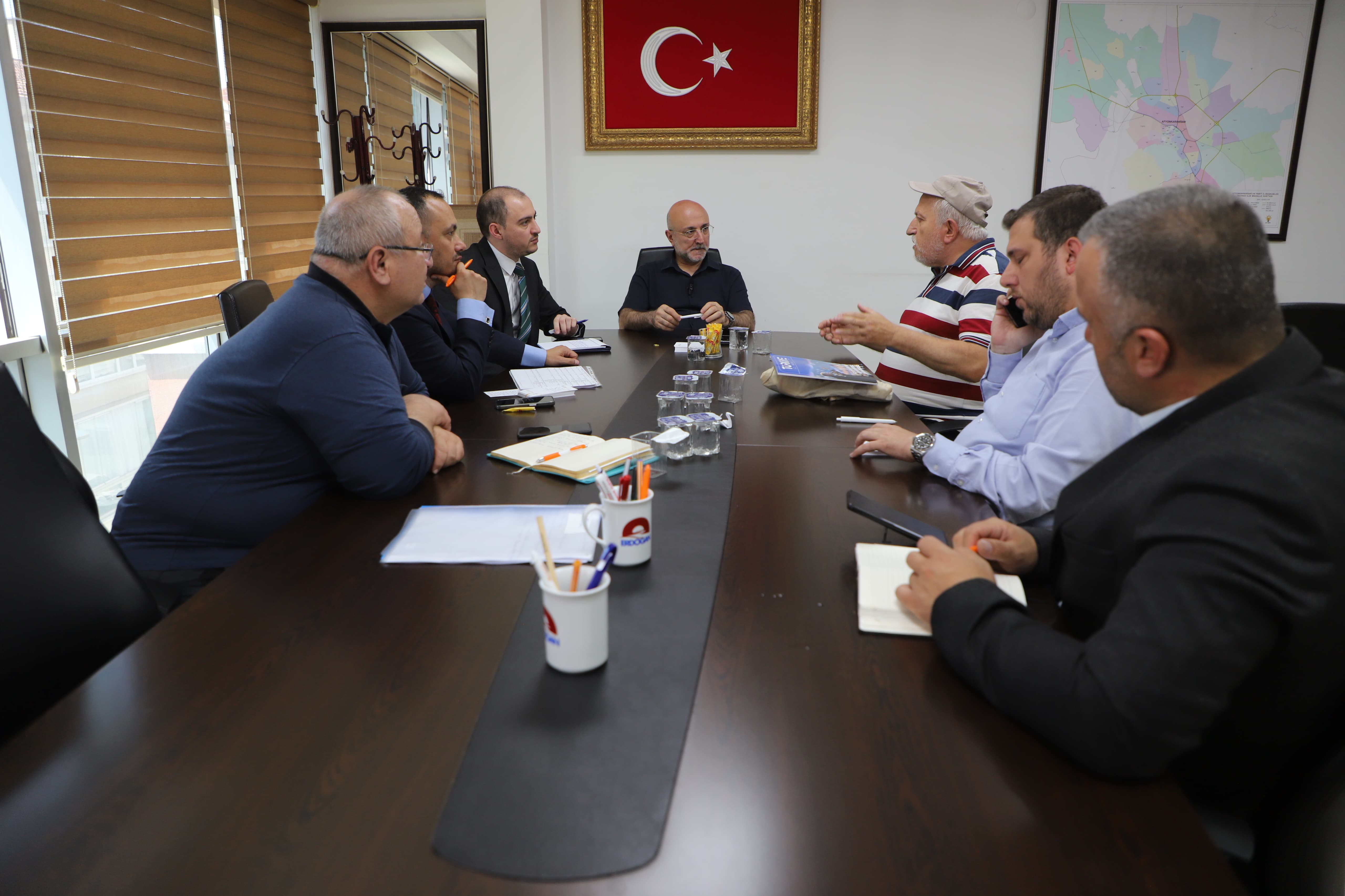 AK Parti Afyonkarahisar'dan Vatandaş Odaklı Yeni Uygulama: "Halk Günü"ne Yoğun İlgi