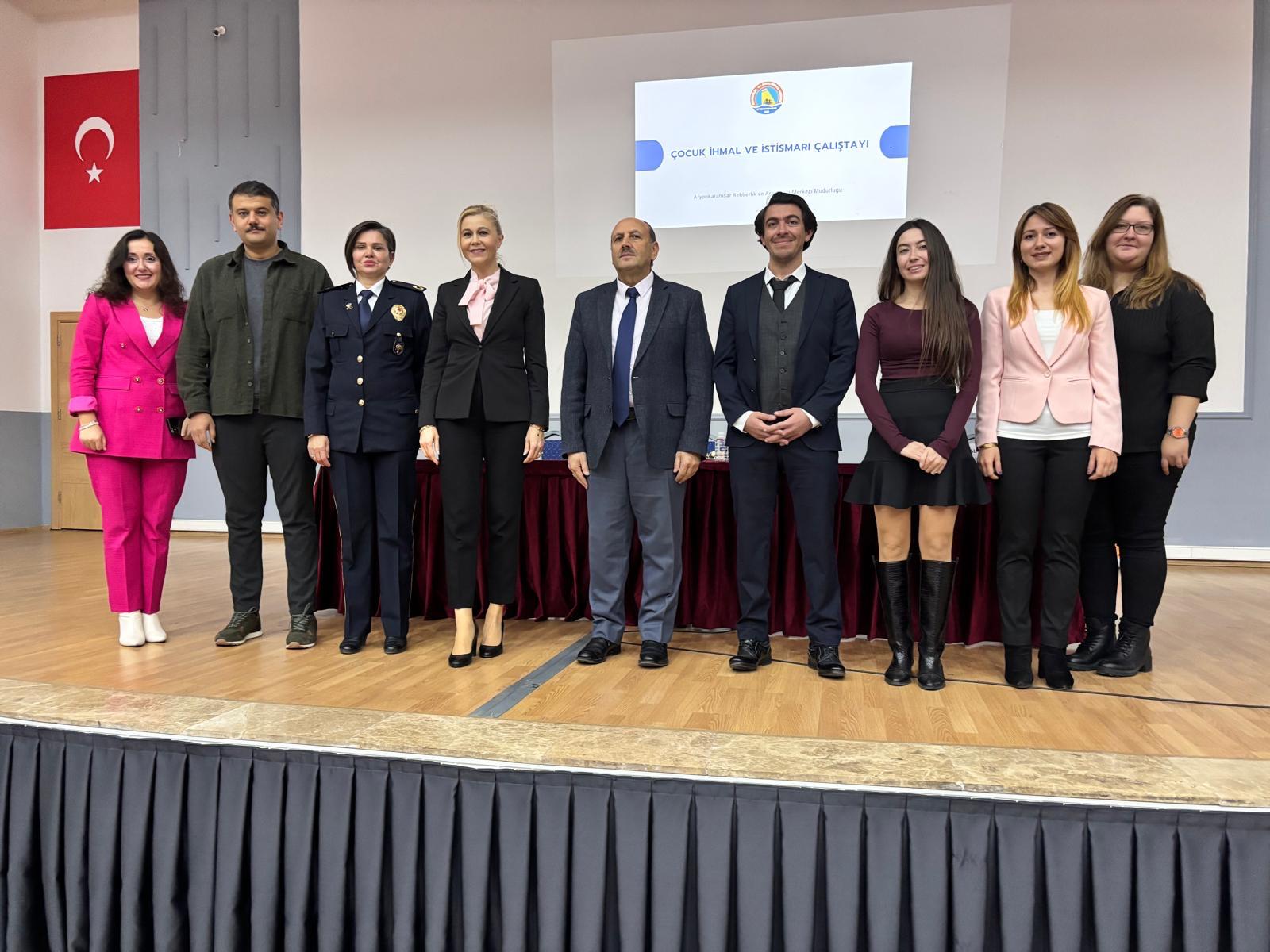 Afyonkarahisar da Çocuk İhmal ve İstismarı Çalıştayı Gerçekleştirildi - 1