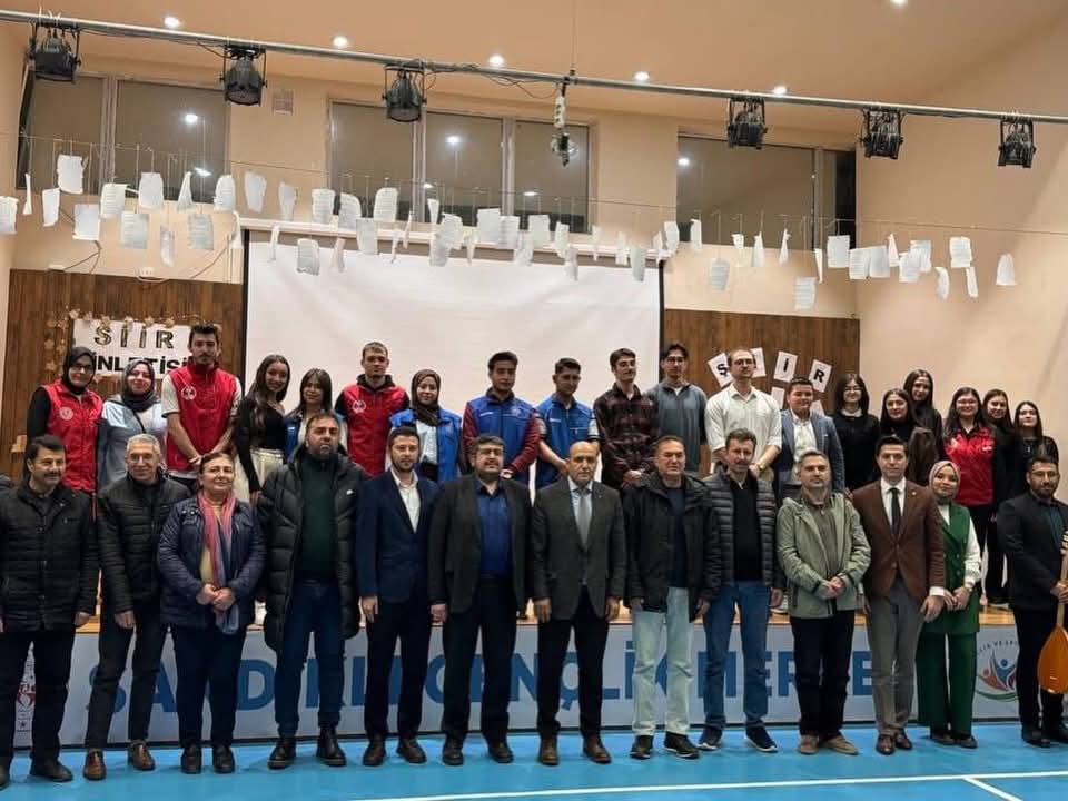 Sandıklı’da Şiir Dinletileri Gençleri Sanat ve Edebiyatla Buluşturdu - 1