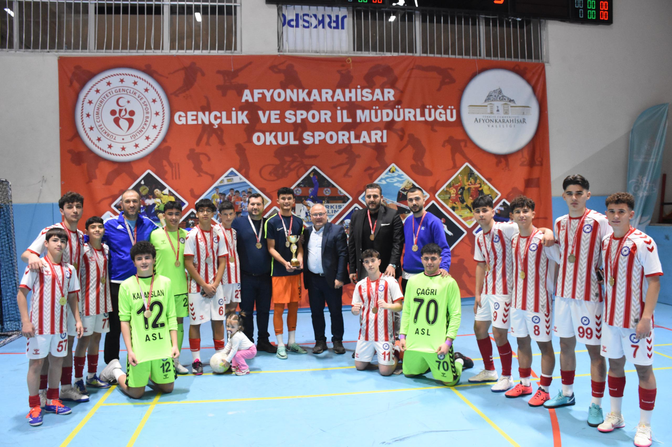 Okul Sporları Futsal ve Futbol Müsabakaları Tamamlandı - 1
