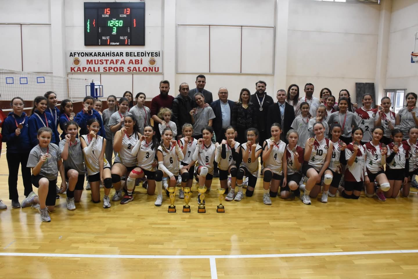 Okul Sporları Küçük Kızlar Voleybol Müsabakaları Tamamlandı - 1