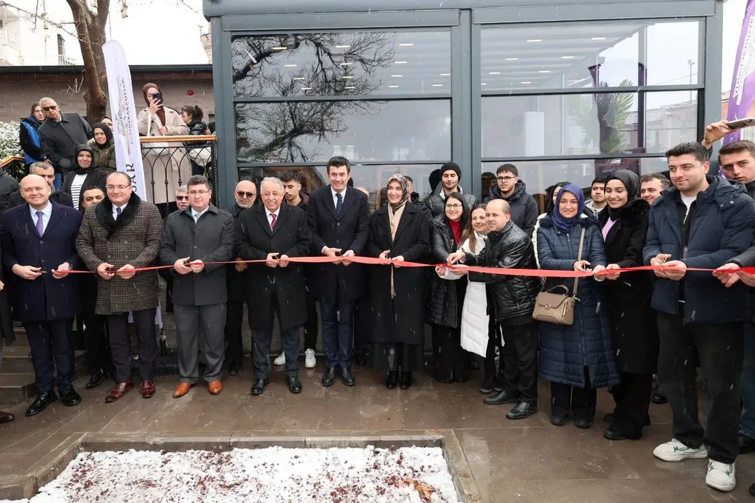 Vali Yiğitbaşı’nın Katılımıyla Vilayet Aile Bahçesi Hizmete Açıldı - 1