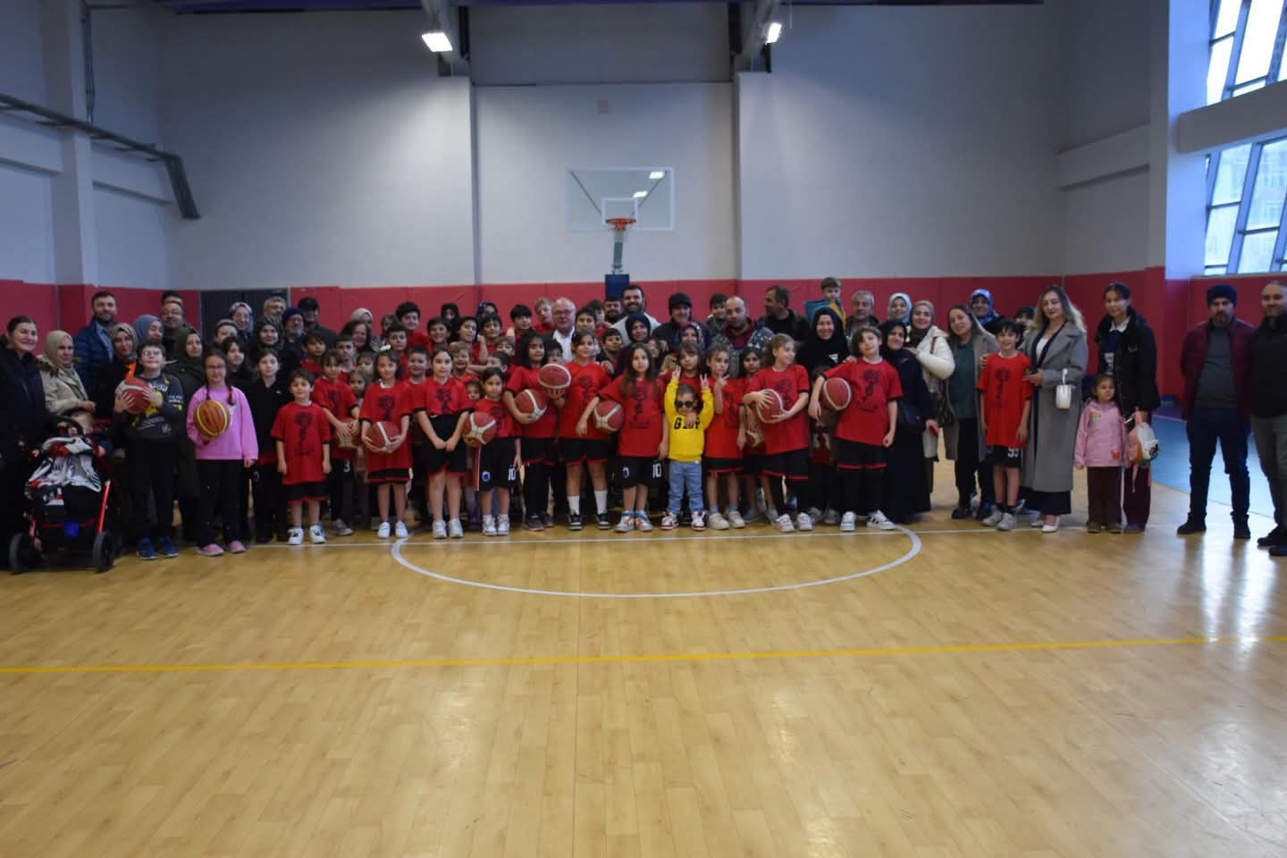 Potaya Atılan İlk Adım: Minik Basketbolcular İçin Anlamlı Başlangıç - 1