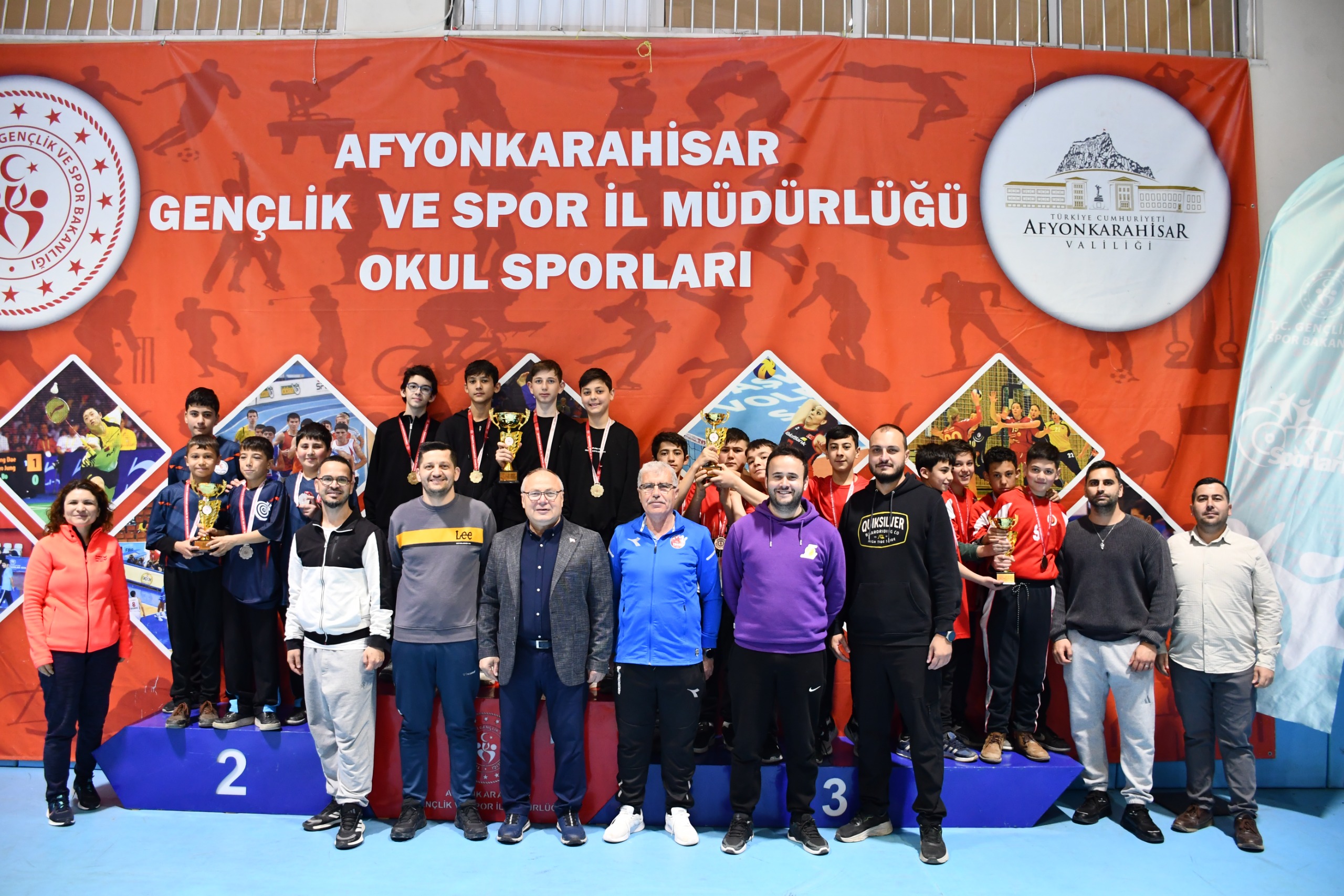 Yıldız Erkekler Dart’ta Şampiyon Şehit Ömer Halisdemir Ortaokulu - 1