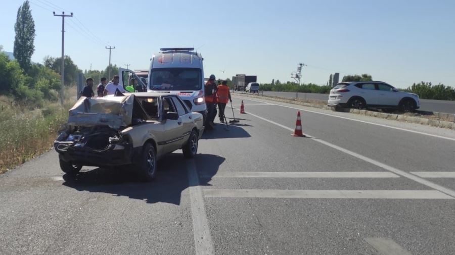 Trafik Kazasında 3 Kişi Yaralandı