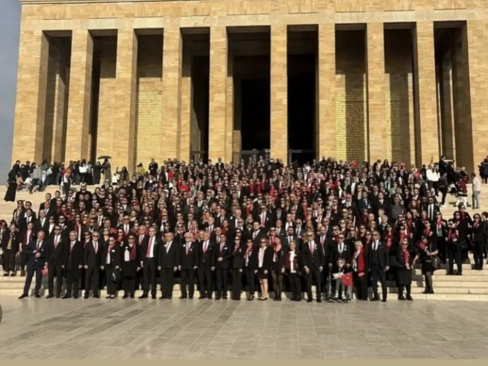 Türk Lionlari ve Leolari Cumhuriyetimizin 101. Yılında Anıtkabirde