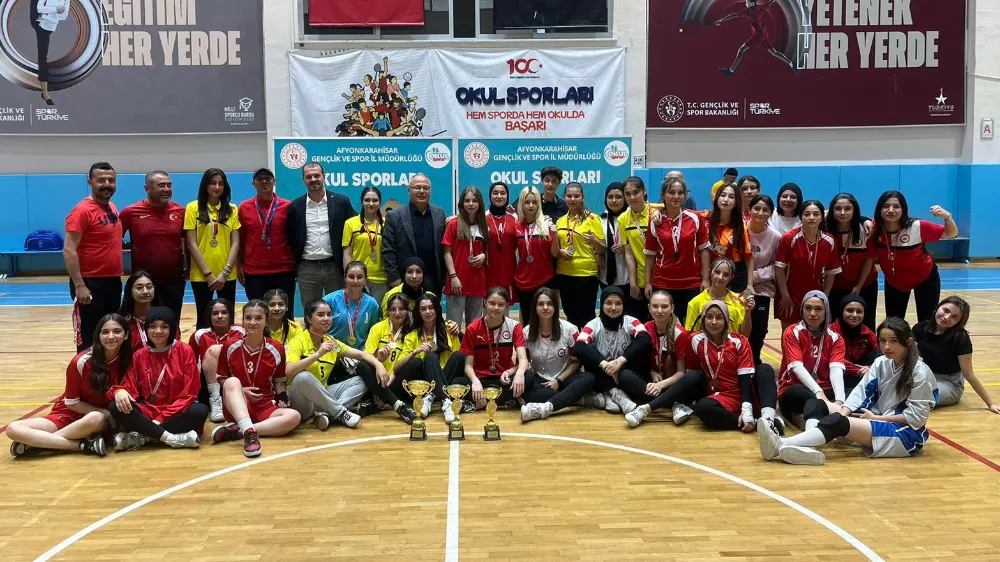 Genç Kız Futsal Müsabakaları Tamamlandı
