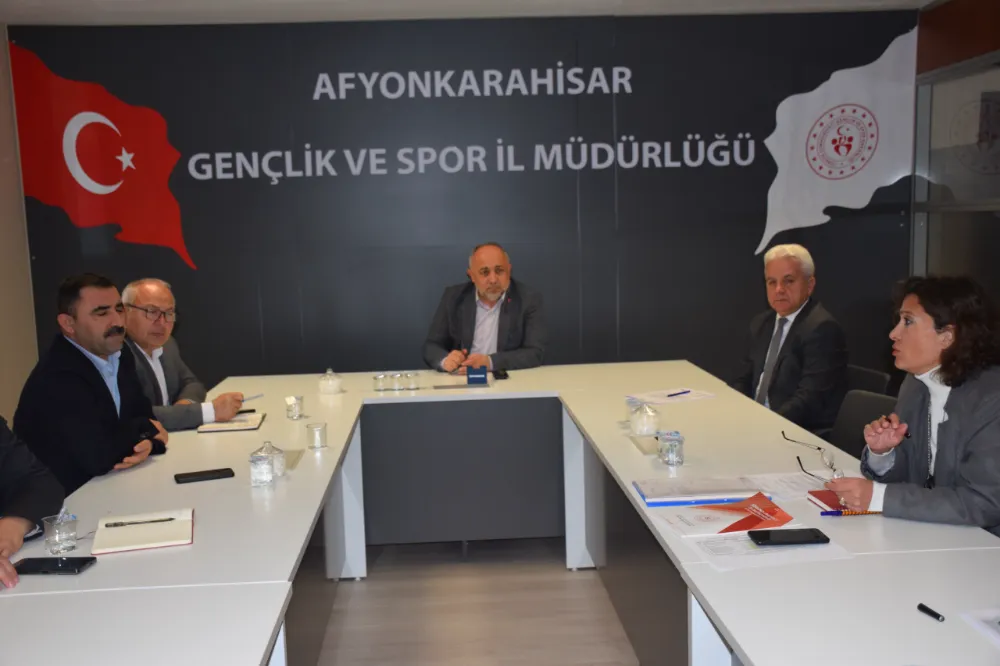 Afyonkarahisar Gençlik ve Spor İl Müdürlüğü’nde Yangın ve Afet Temalı Toplantı Düzenlendi